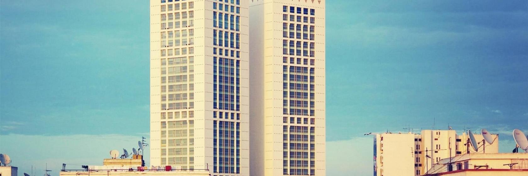 Twin Center Shopping Center